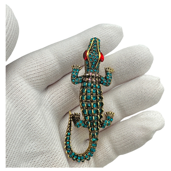Crocodile Reptile Pin Brooch Pendant, Gold-tone, Rhinestone Crystals, Gift Bag - Picture 2 of 7
